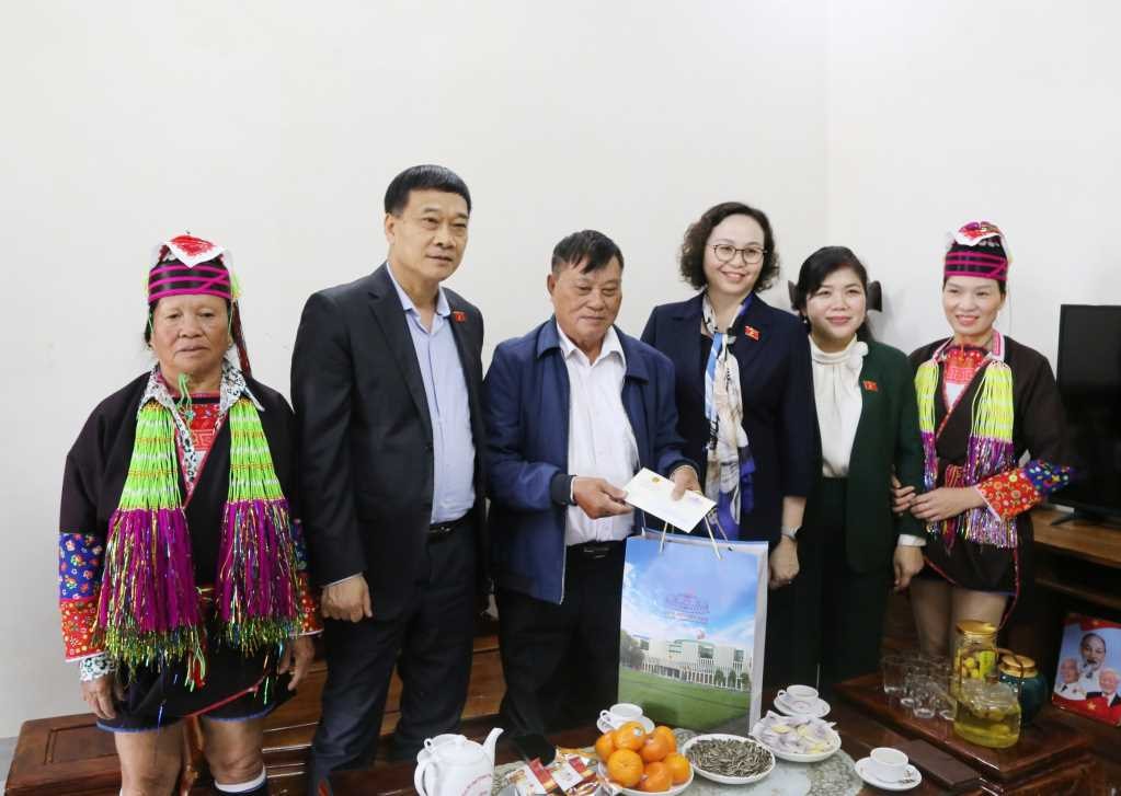 16112025dungThanh dự Ngày h18