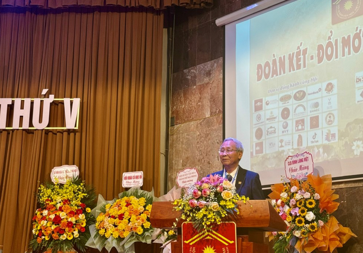 Zrzut ekranu 2025-11-16 o 23.49.02