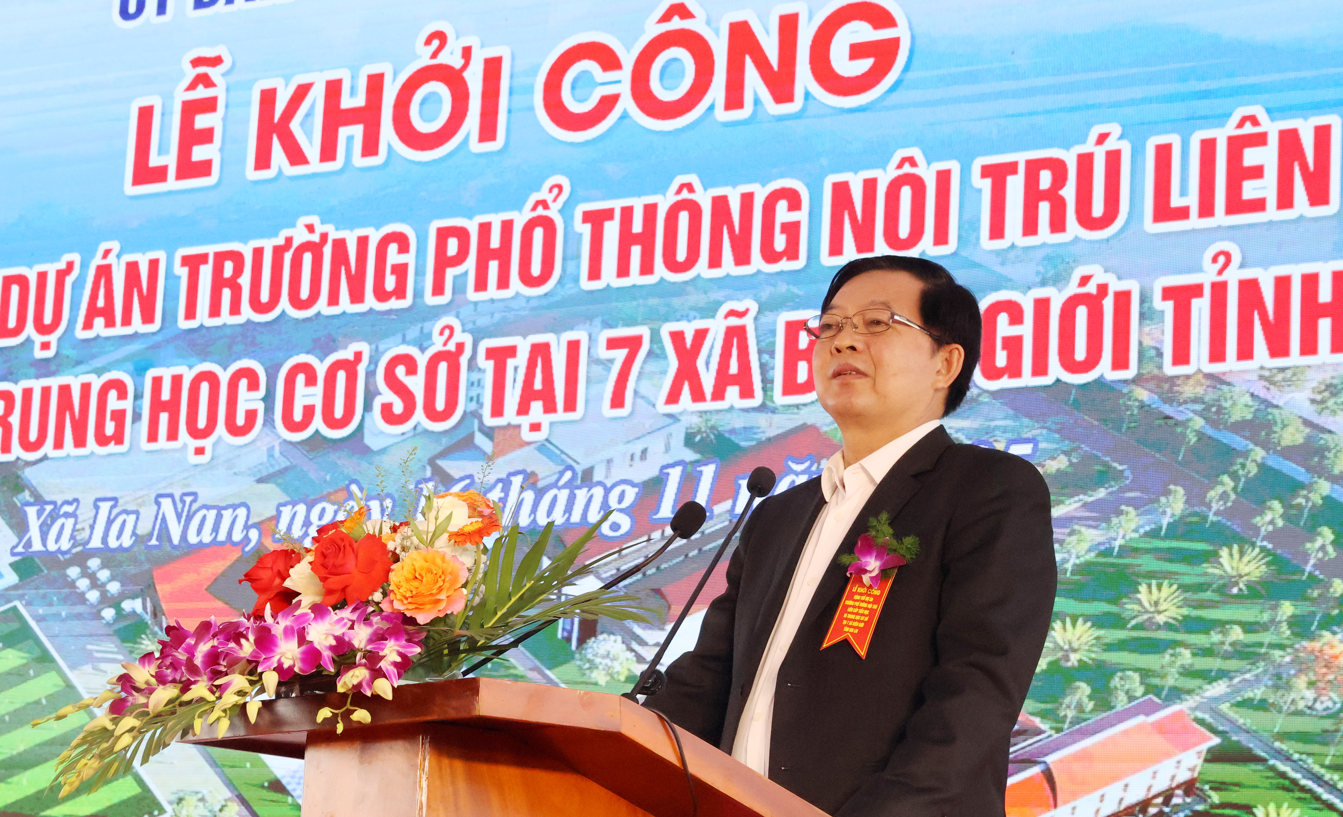 Phó Thủ tướng Hồ Quốc Dũng dự lễ khởi công 7 trường nội trú biên giới tỉnh Gia Lai- Ảnh 6.