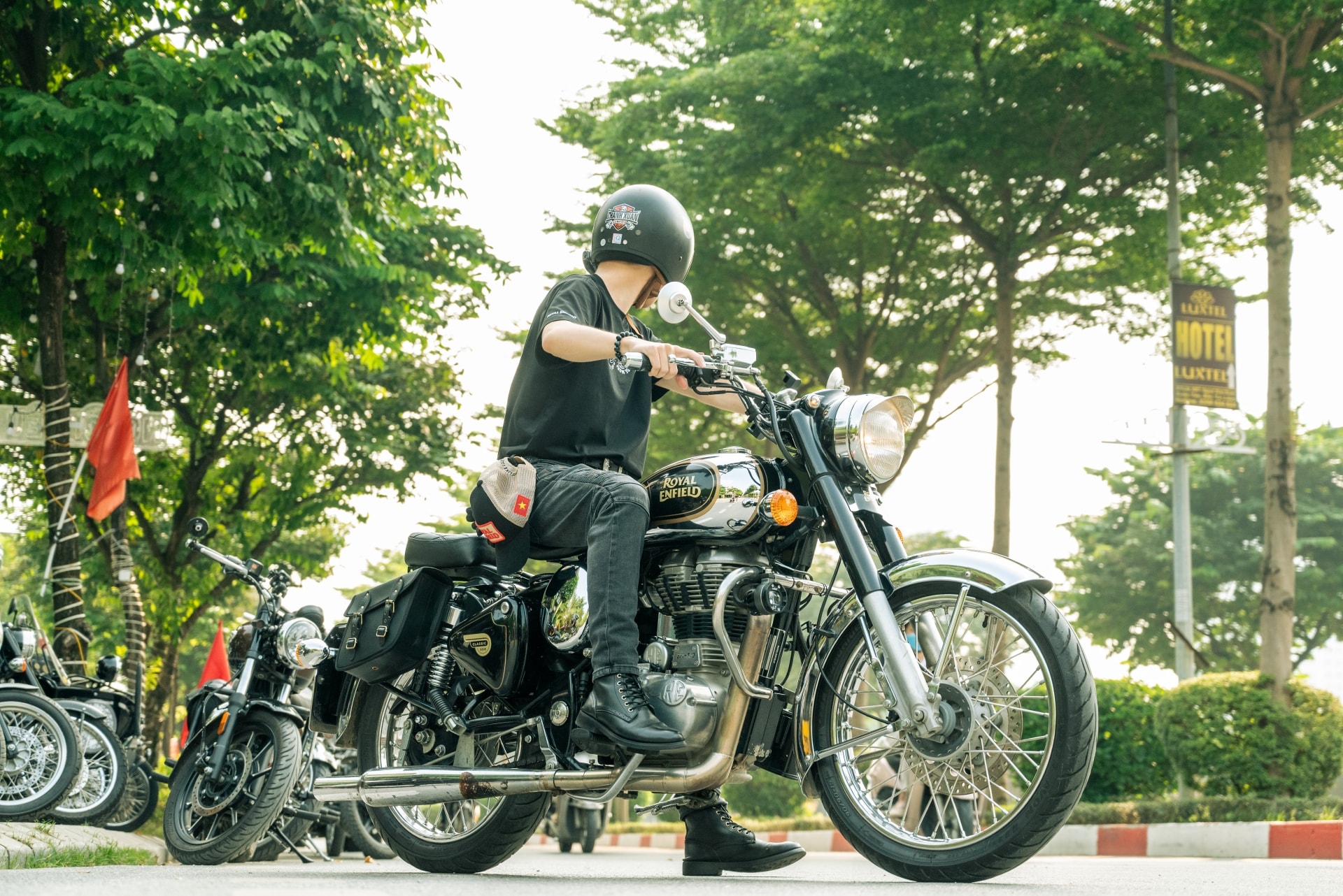 Royal Enfield là thương hiệu nổi tiếng với các dòng xe có thiết kế cổ điển và mức giá bán dễ tiếp cận - Ảnh: RE