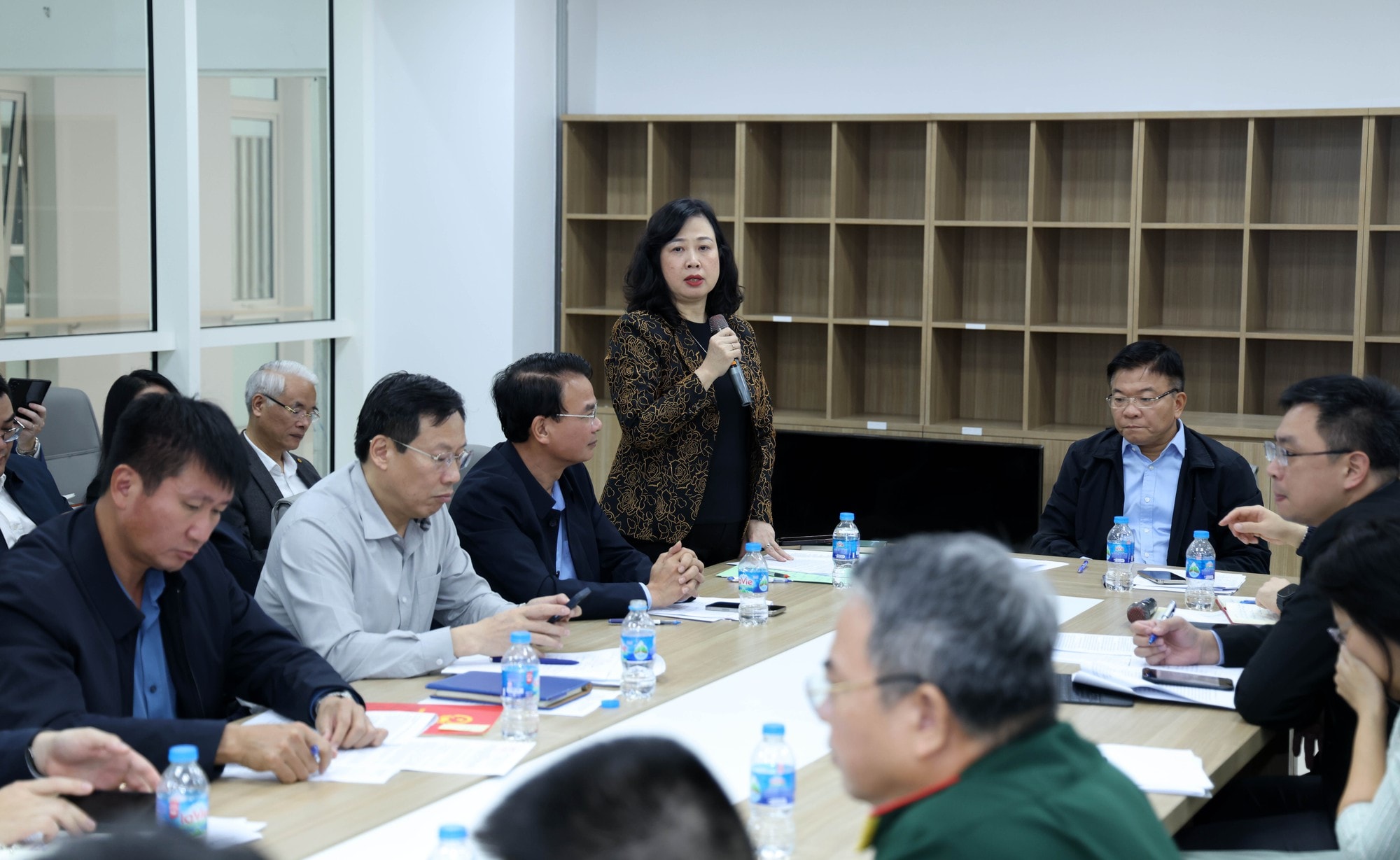 Phó Thủ tướng Lê Thành Long: Phấn đấu hoàn thành phần xây dựng Cơ sở 2 Bệnh viện Việt Đức và Bạch Mai trước 30/11- Ảnh 6.