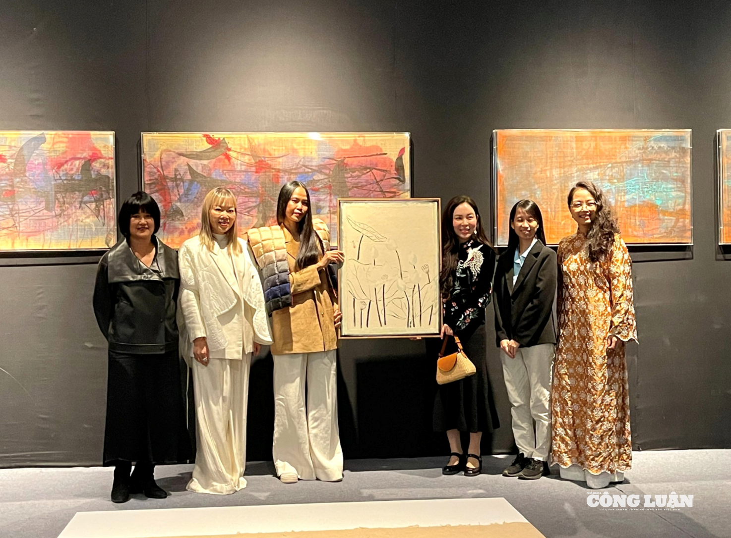 Ảnh màn hình 2025-11-19 lúc 21.32.38