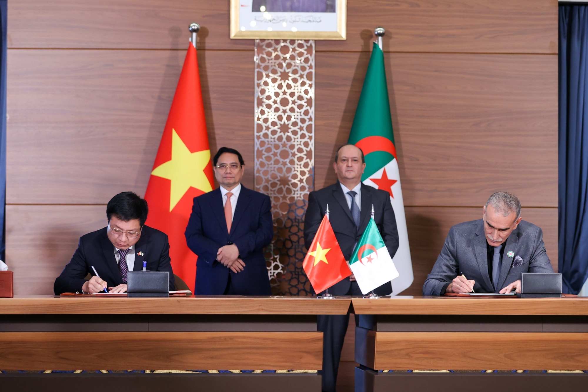 Việt Nam - Algeria ký kết nhiều văn kiện hợp tác quan trọng- Ảnh 5.