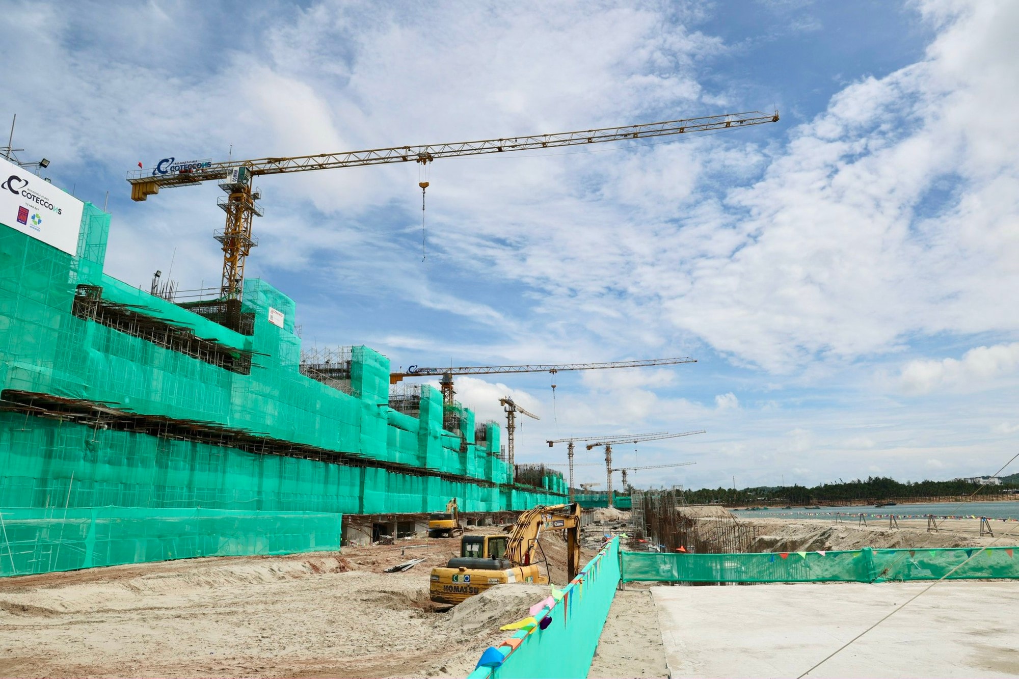 Công trình phục vụ Hội nghị APEC 2027: Hầu hết vướng mắc được tháo gỡ, bảo đảm tiến độ- Ảnh 4.