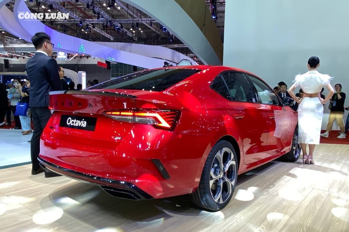 Skoda Octavia xuất hiện tại VMS 2024 không phải phiên bản hiệu suất cao.