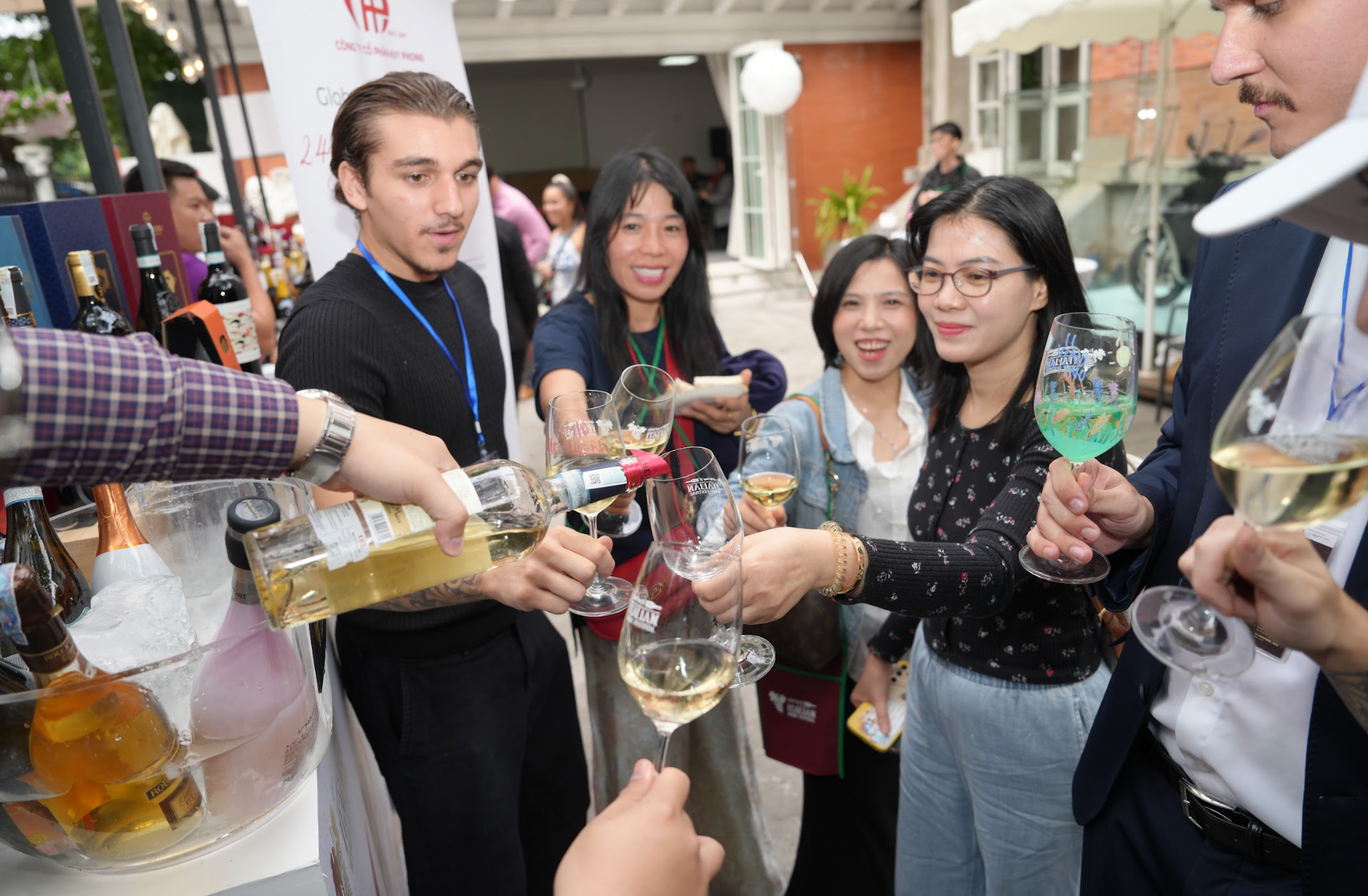 រូបថតអេក្រង់ 2025-11-22 នៅ 15.15.56