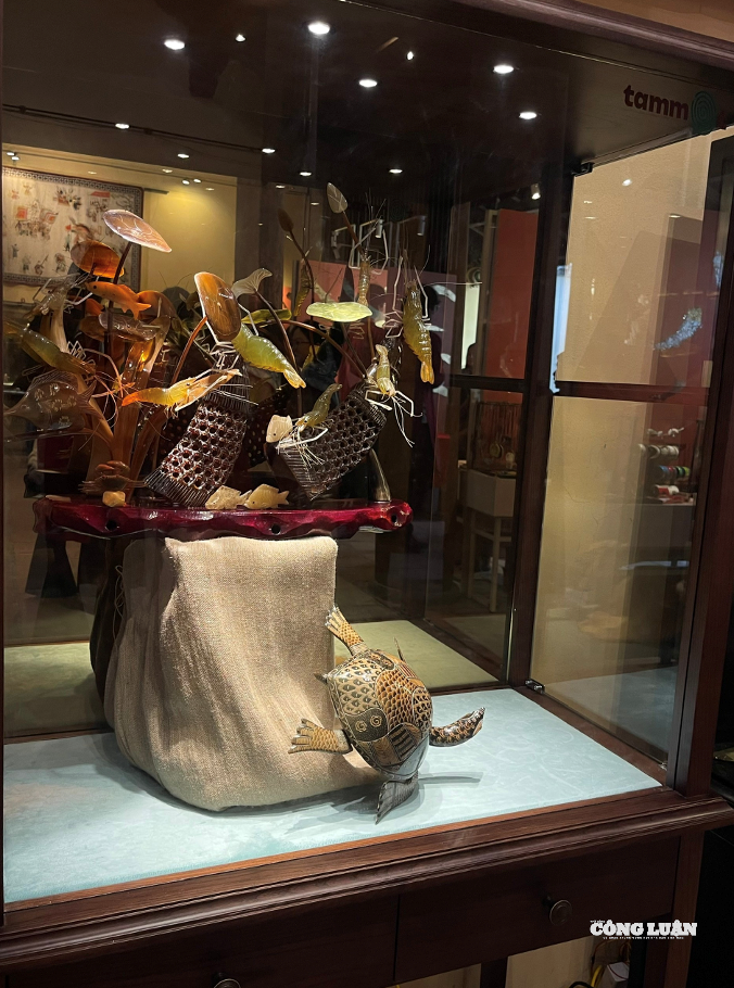 រូបថតអេក្រង់ 2025-11-22 នៅ 15.32.41