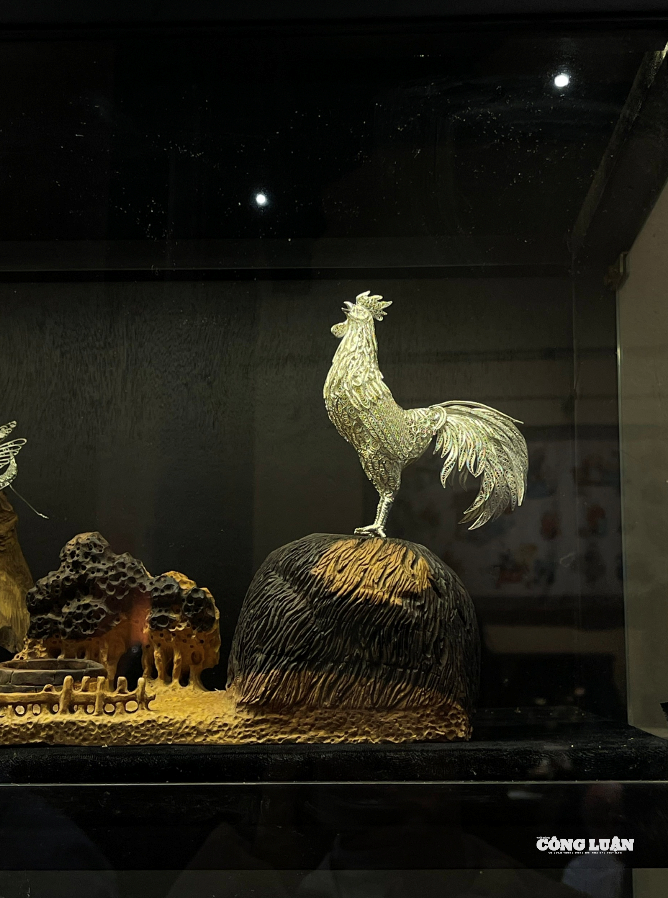 រូបថតអេក្រង់ 2025-11-22 នៅ 15.32.46