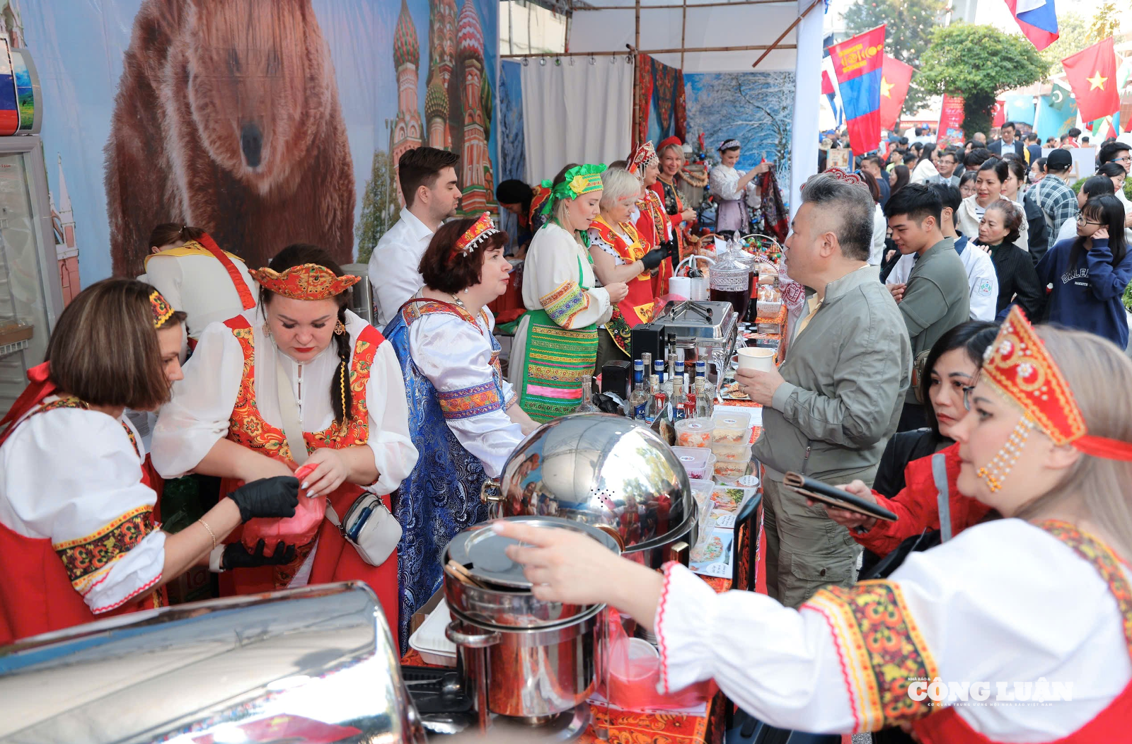 Ảnh màn hình 2025-11-23 lúc 14.26.59