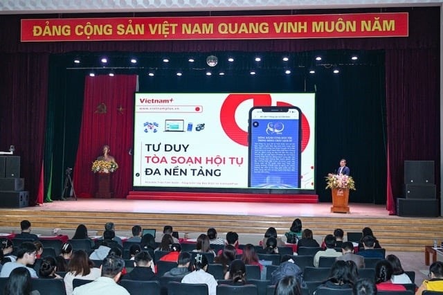 Hình ảnh: Hơn 2.000 nhà báo tham gia tập huấn chuyển đổi số báo chí số 2