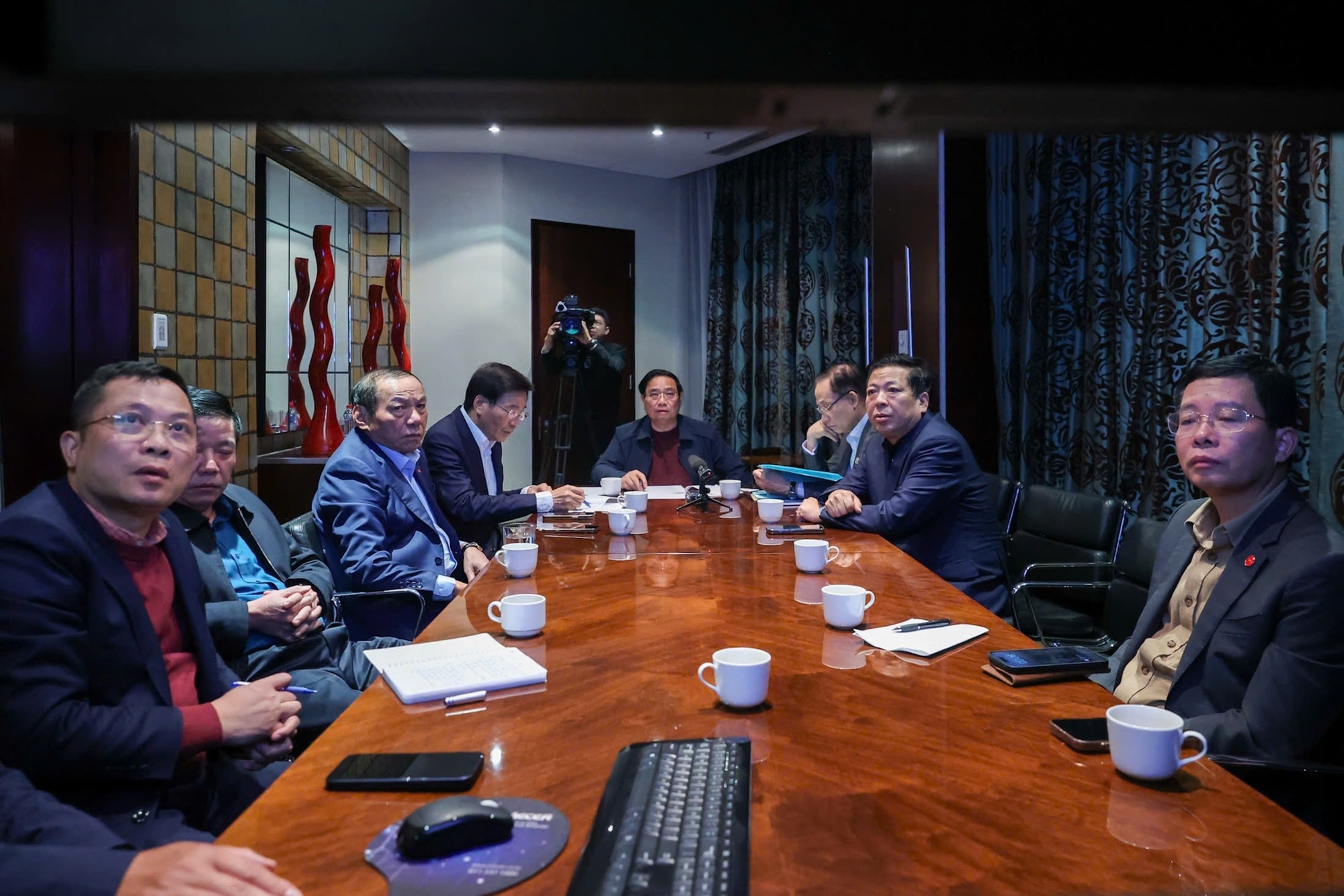 Khi trách nhiệm Nhà nước và đoàn kết của người dân trở thành điểm sáng trong bão lũ