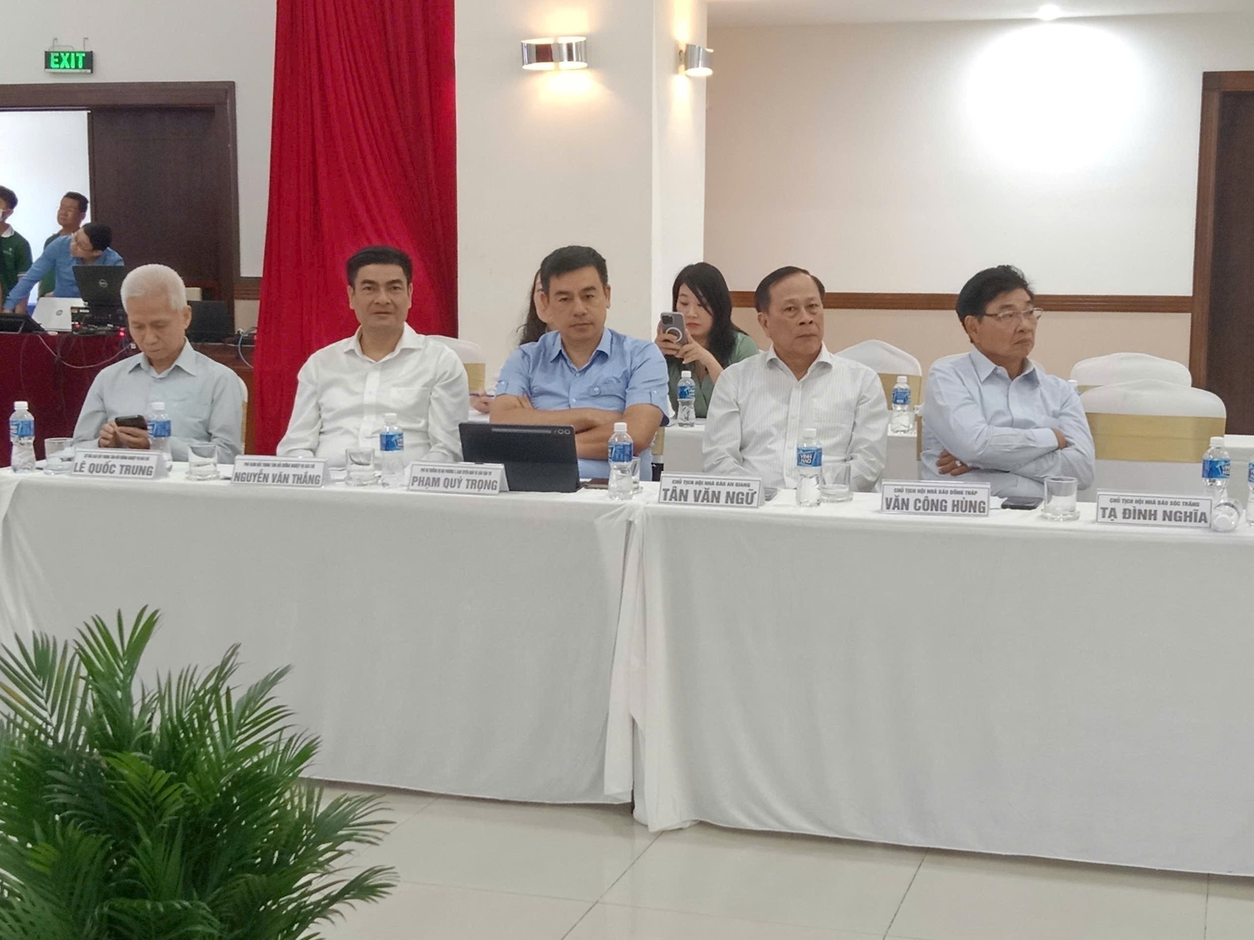 Hình ảnh: Quản lý toà soạn hội tụ: Mỗi nội dung là tiêu chuẩn số, mỗi phóng viên là người kể chuyện đa nền tảng số 2