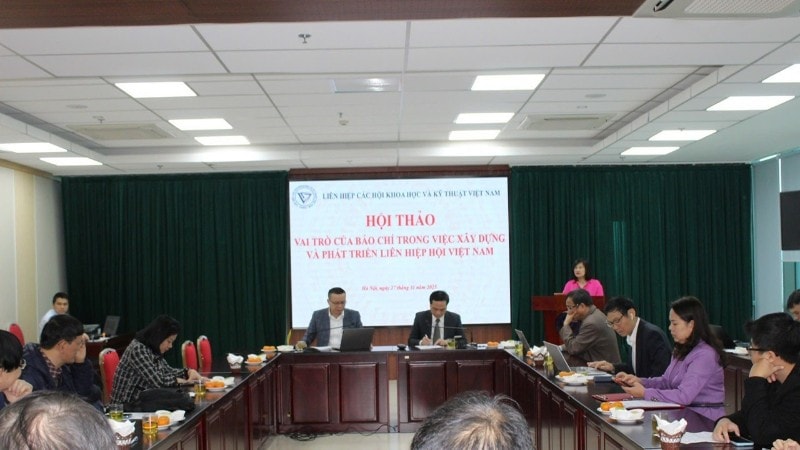 Hình ảnh: Báo chí giữ vai trò trụ cột trong xây dựng và phát triển Liên hiệp Hội Việt Nam số 1