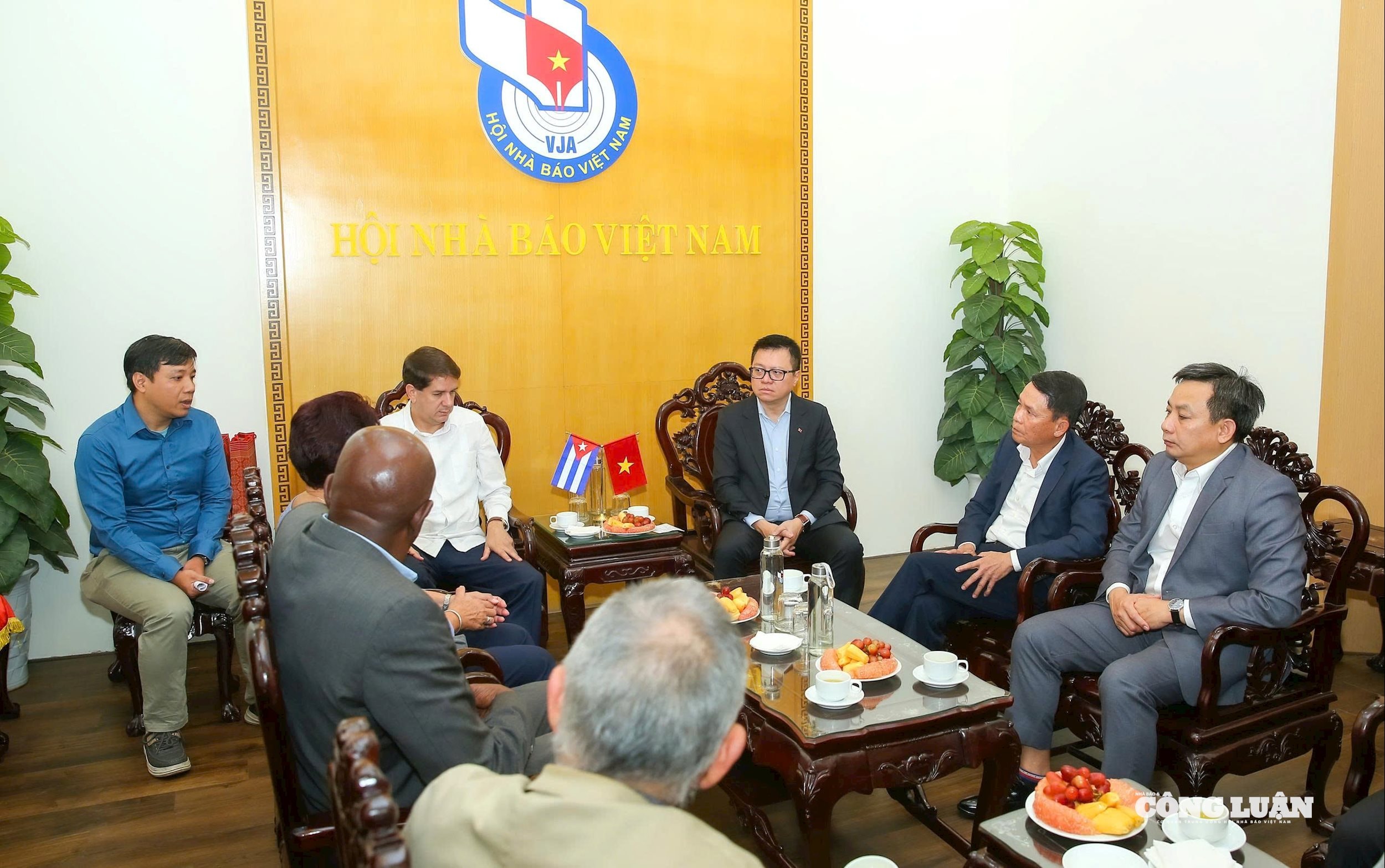 Hình ảnh: Đoàn đại biểu Thông tấn xã Prensa Latina thăm Hội Nhà báo Việt Nam nhân kỷ niệm 65 năm quan hệ ngoại giao Việt Nam – Cuba số 2