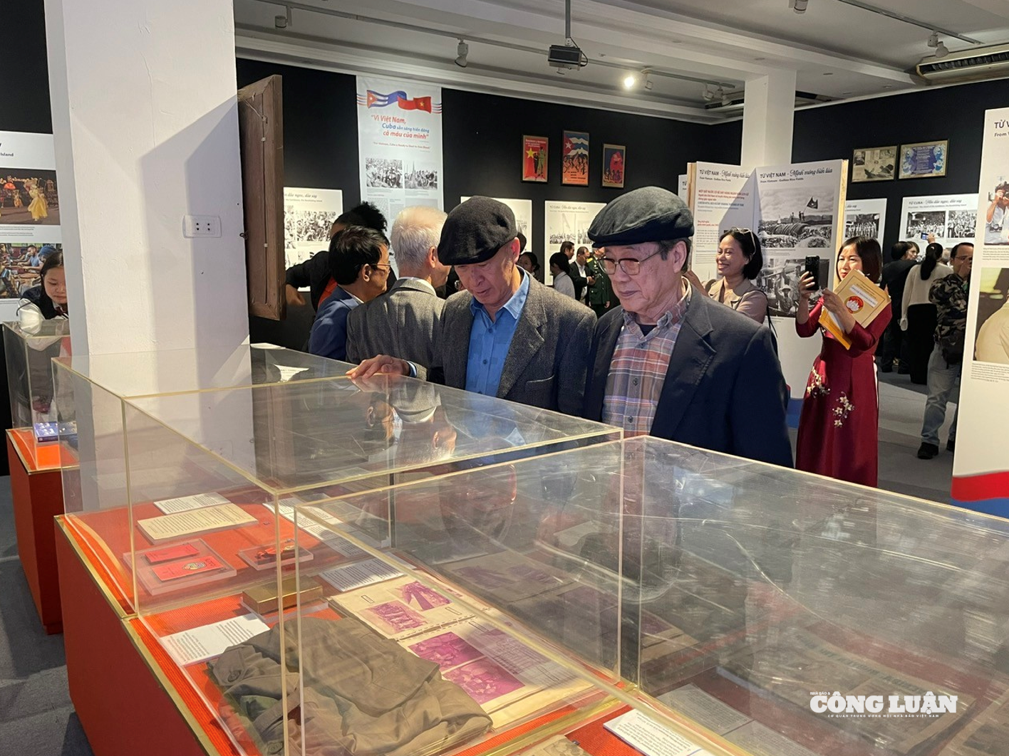 Ảnh màn hình 2025-12-05 lúc 12.28.22