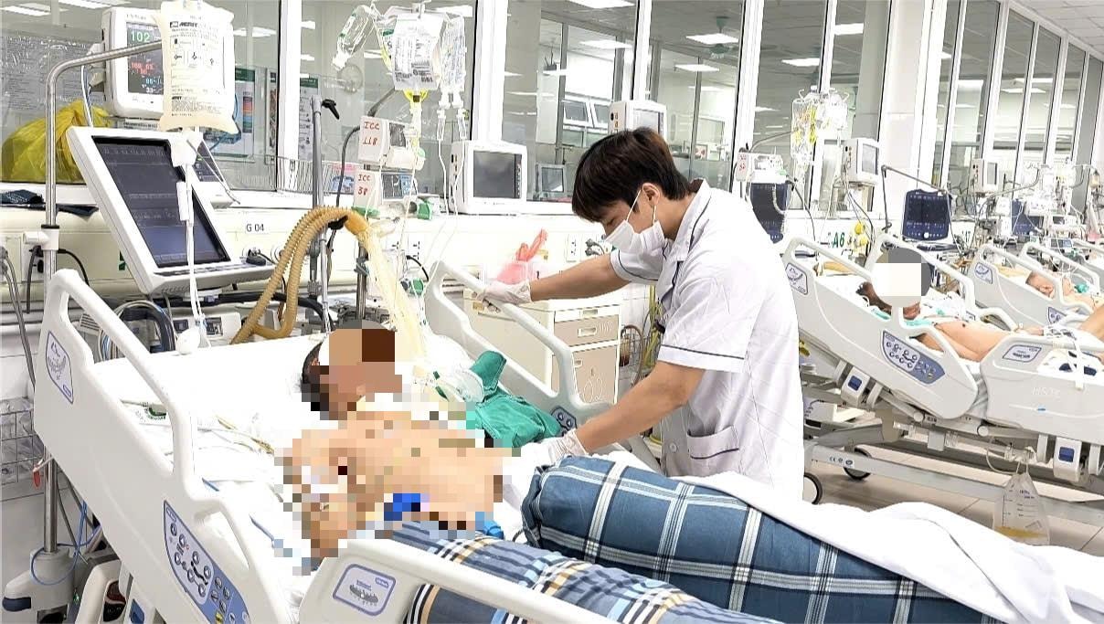 Bác sĩ cảnh báo nấm Aspergillus 'đánh' thẳng vào phổi sau cúm A