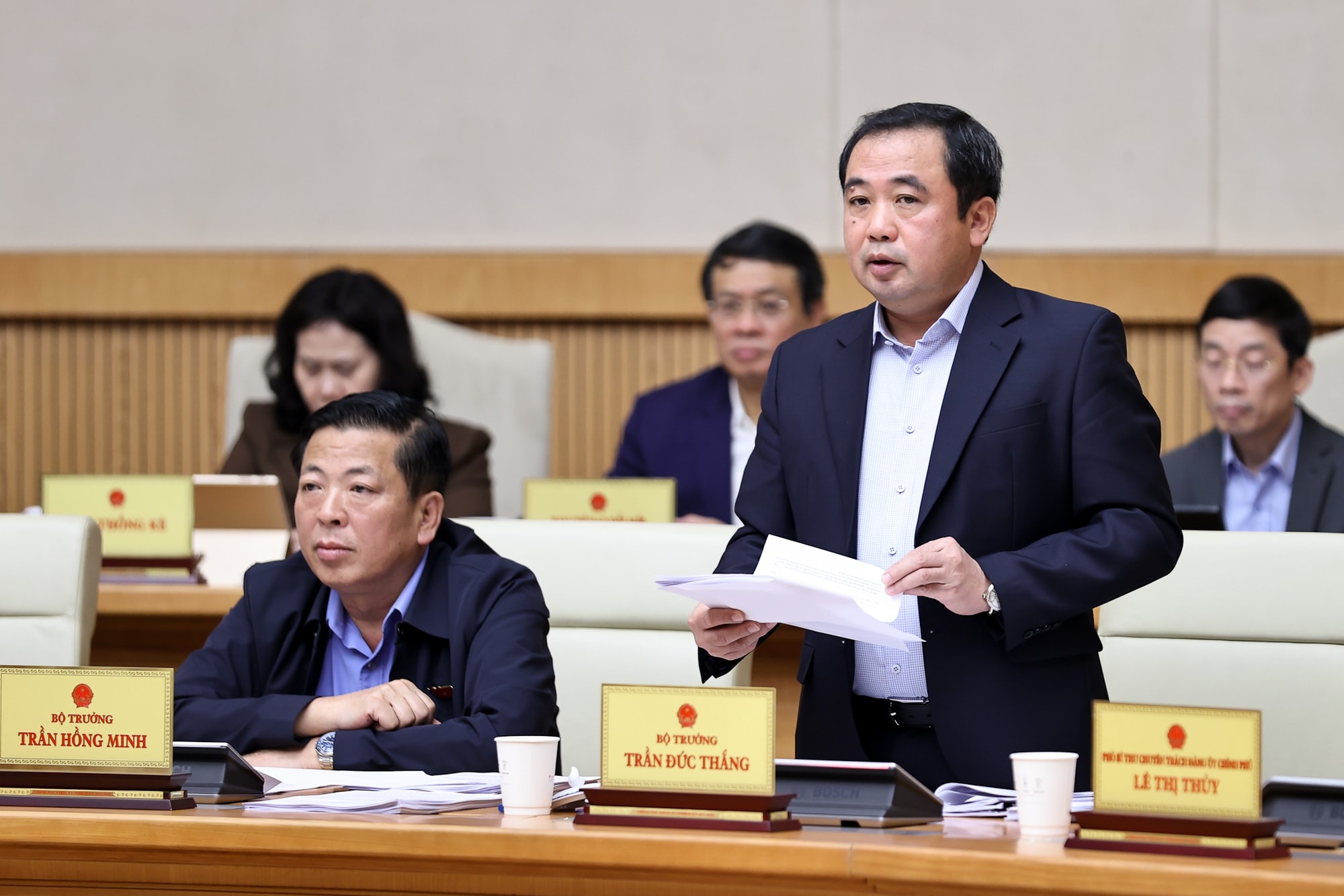 Thủ tướng: Phải bảo đảm 'mọi người đều có nhà, mọi gia đình đều có Tết'- Ảnh 8.