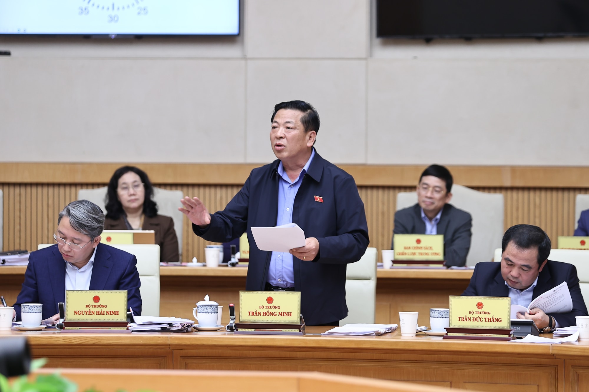 Thủ tướng: Phải bảo đảm 'mọi người đều có nhà, mọi gia đình đều có Tết'- Ảnh 6.