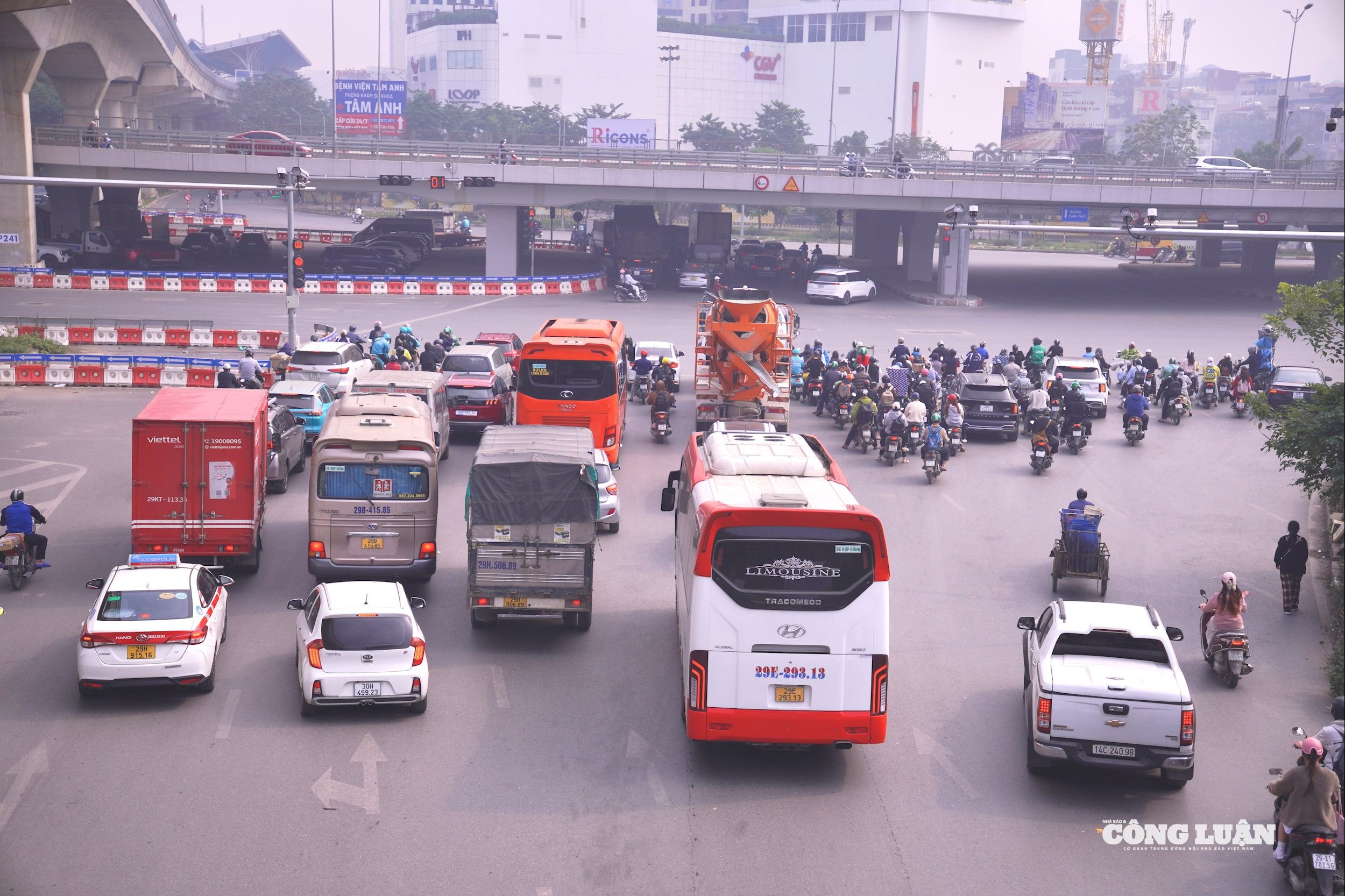 Hà Nội vận hành hơn 1.800 camera AI: Đường thoáng hơn, vi phạm dễ bị phát hiện