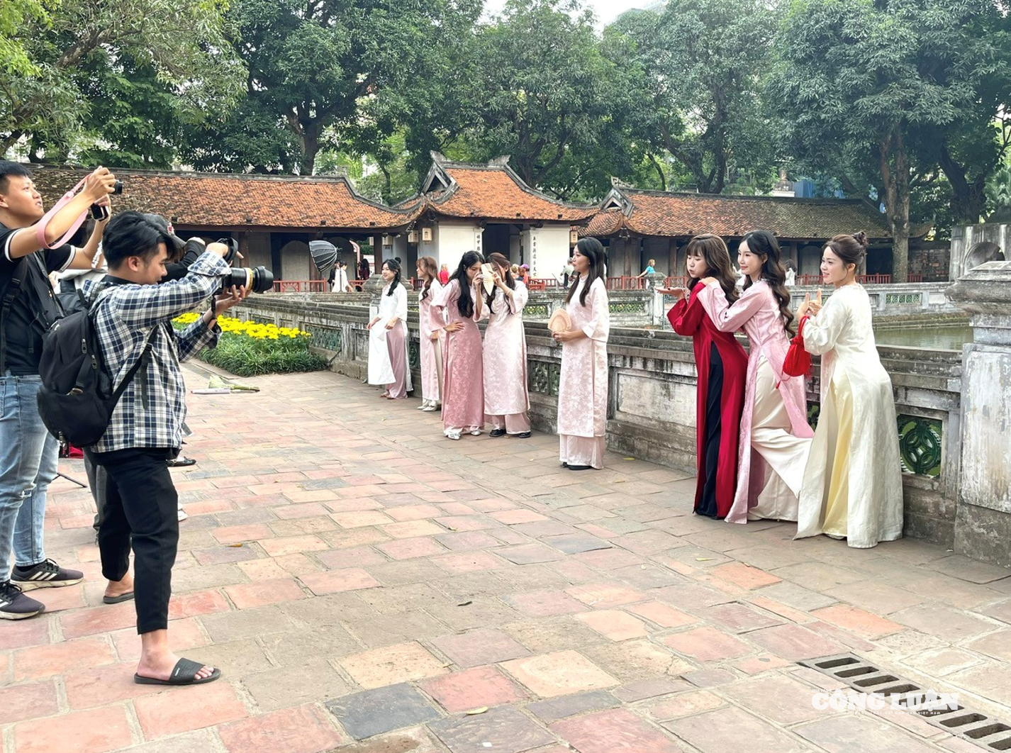 Ảnh màn hình 2025-12-10 lúc 15.18.03