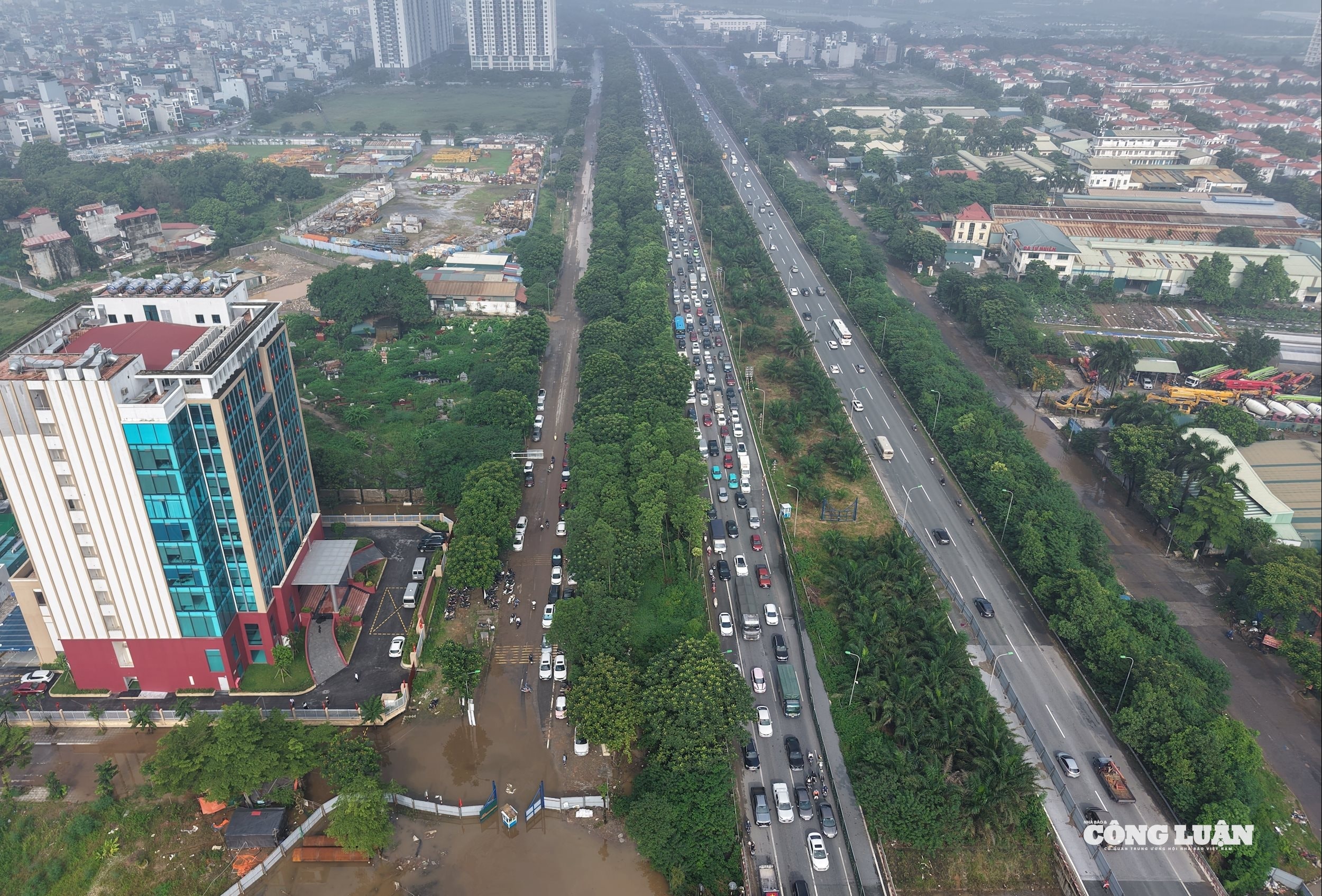 Sở Xây dựng Hà Nội phân luồng giao thông phục vụ sửa chữa Đại lộ Thăng Long