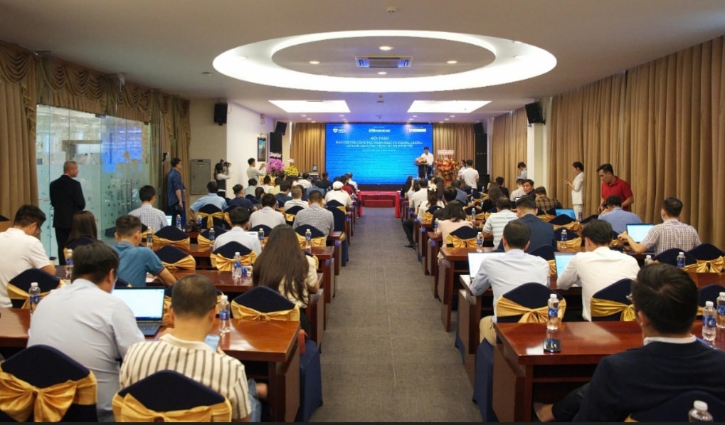 Hình ảnh: Báo chí giữ vai trò then chốt trong phòng, chống lừa đảo qua ứng dụng ngân hàng số số 1