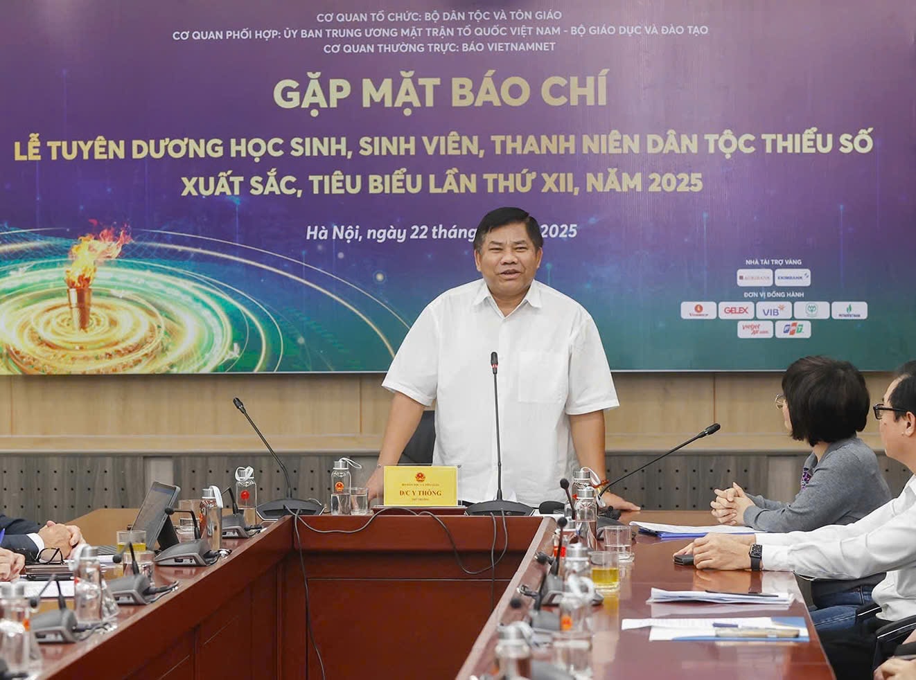 Tuyên dương 145 học sinh, sinh viên, thanh niên dân tộc thiểu số xuất sắc 2025 - Khẳng định truyền thống hiếu học và khát vọng vươn lên