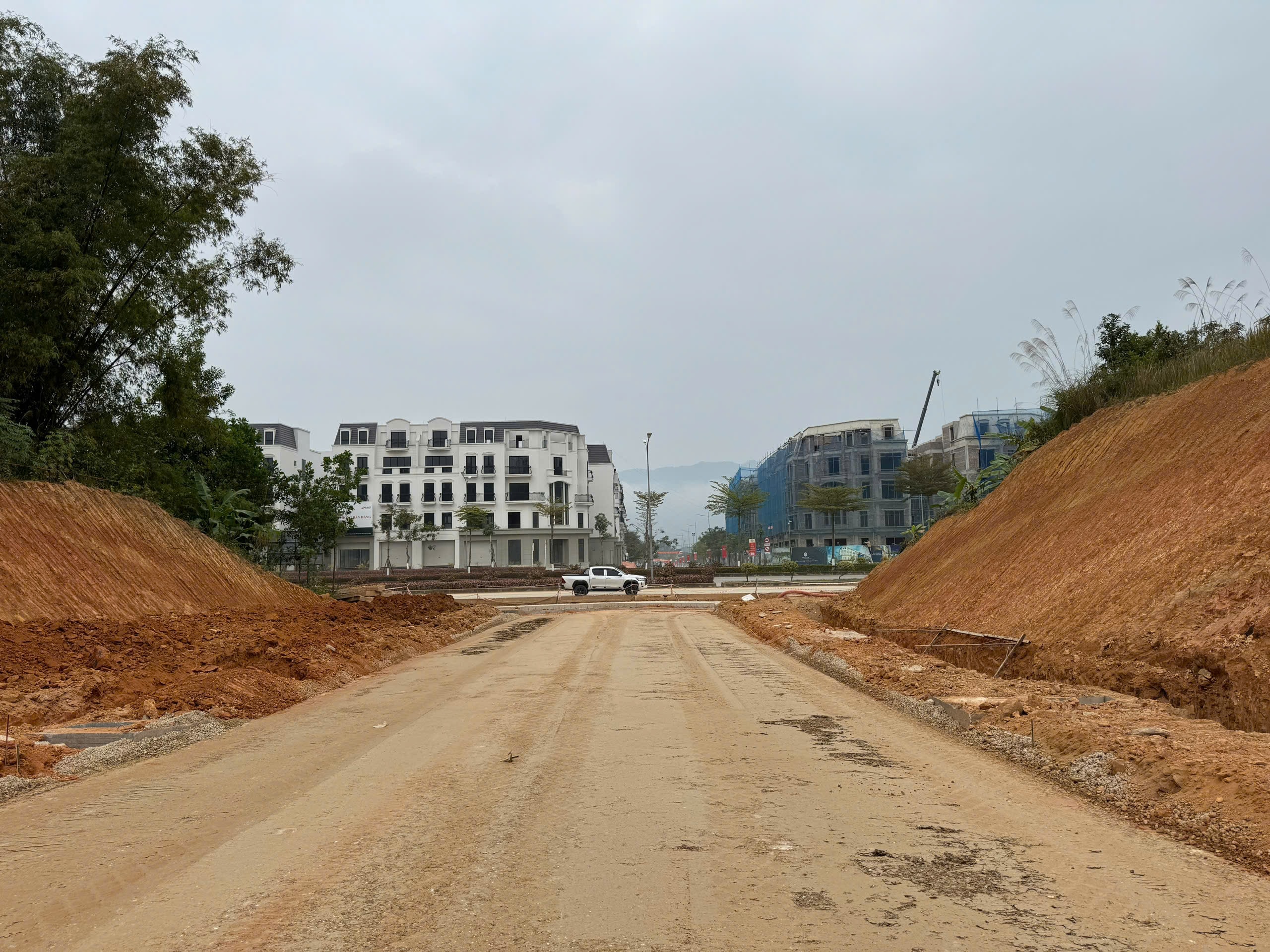 Cao Bằng: Nỗ lực đẩy nhanh tiến độ, chất lượng các công trình trọng điểm