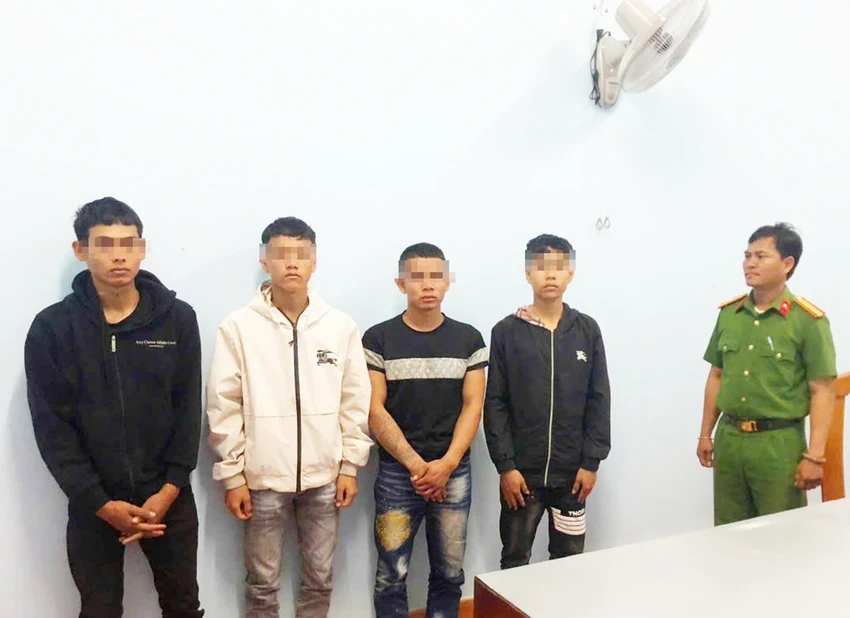 Gia Lai: Tạm giữ hình sự 4 thanh, thiếu niên hiếp dâm bé gái 16 tuổi