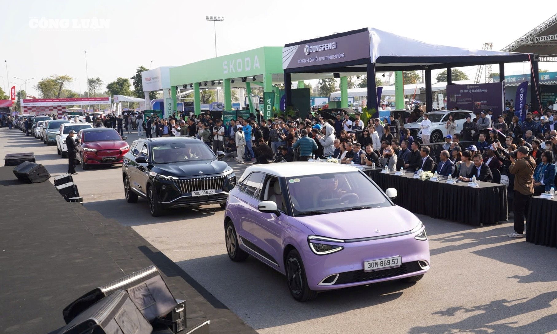 Khai mạc triển lãm ô tô, xe máy Vietnam Mobility Show 2025