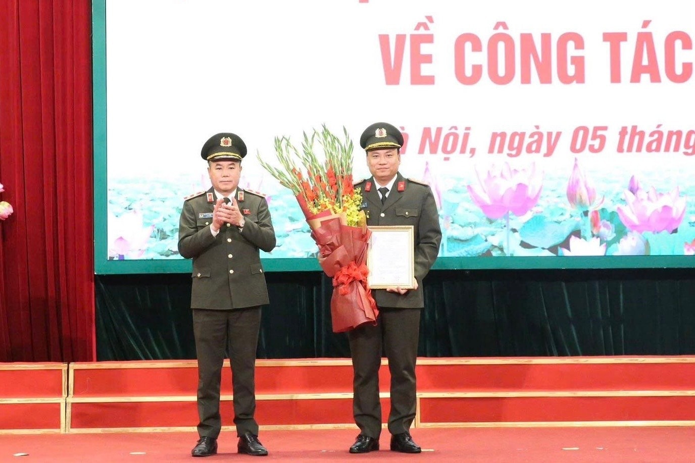 Công an Hà Nội công bố Quyết định bổ nhiệm Thủ trưởng Cơ quan An ninh điều tra