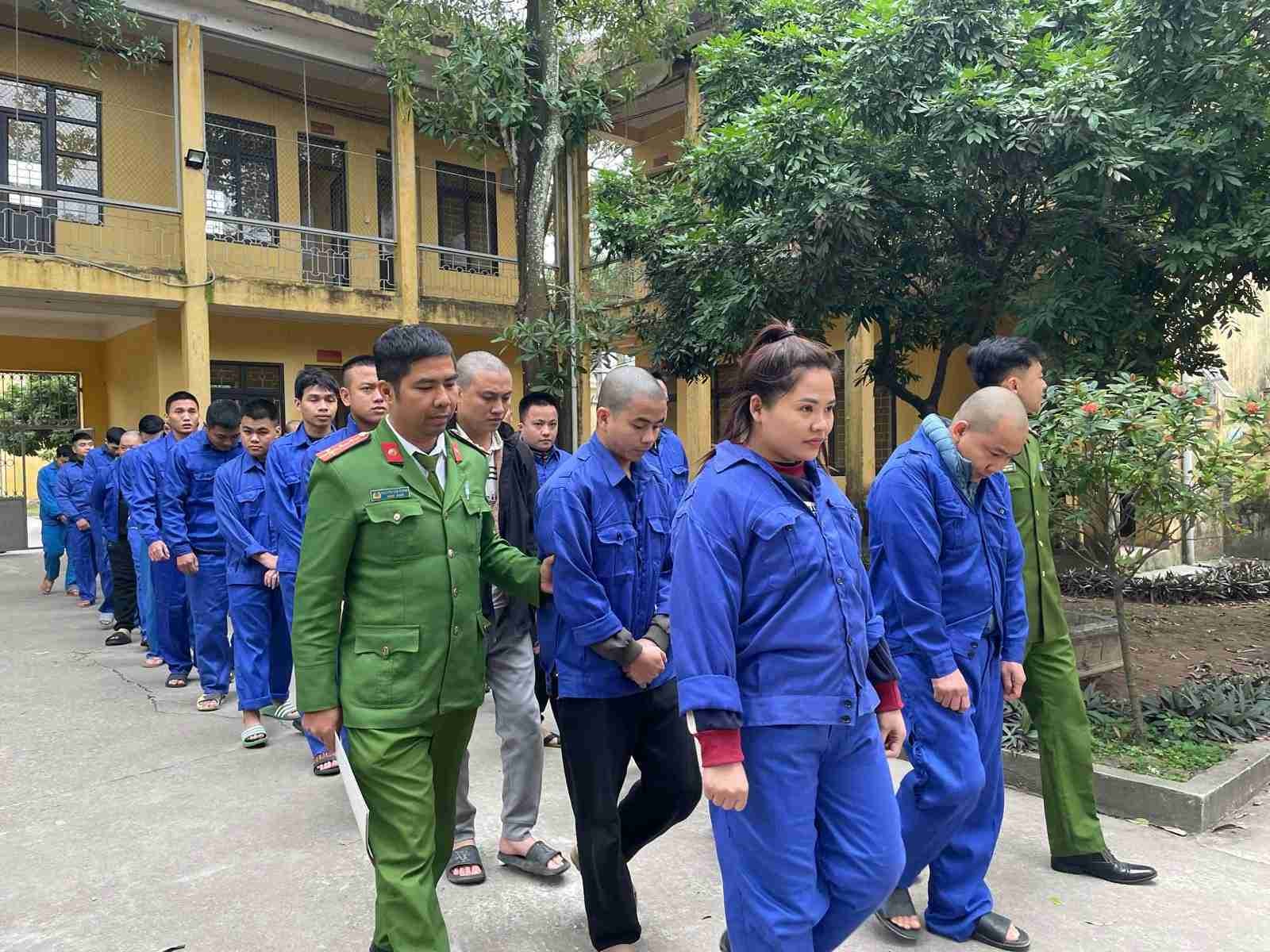 Hưng Yên triệt phá đường dây lừa đảo công nghệ cao 9.300 tỉ đồng