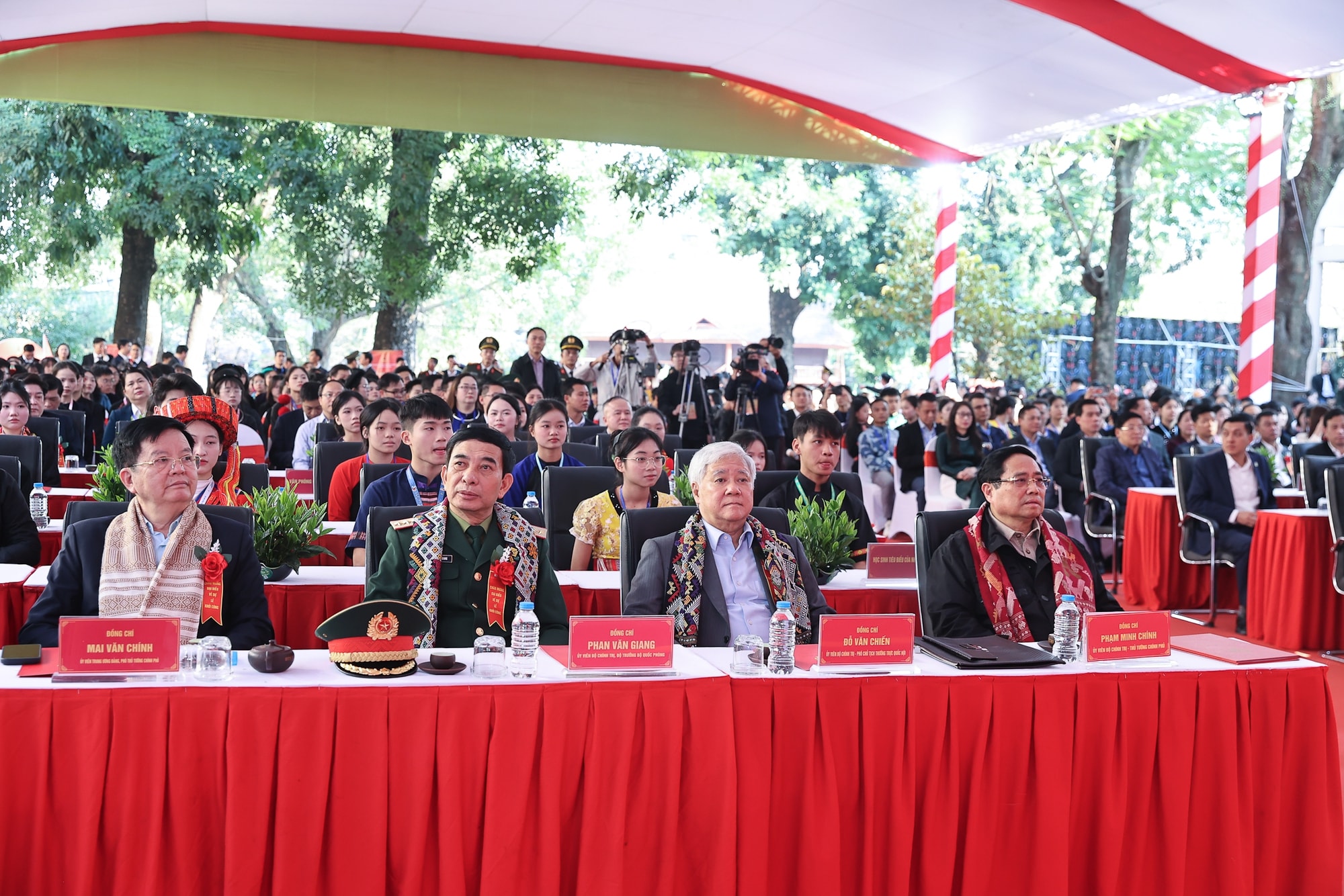 Mái trường vùng biên giới, hải đảo được dựng lên từ tình yêu thương và nghĩa đồng bào - ảnh 2 Hình ảnh: Mái trường vùng biên giới, hải đảo được dựng lên từ tình yêu thương và nghĩa đồng bào số 2