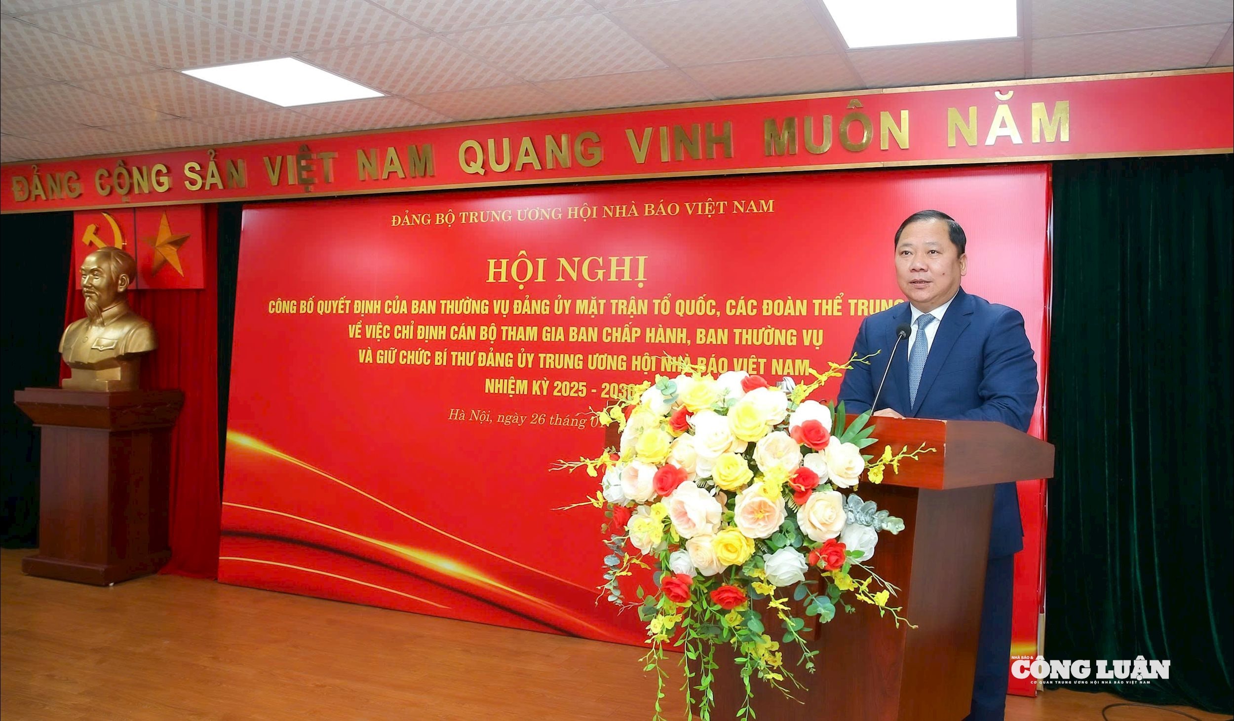 Hình ảnh: Công bố Quyết định chỉ định Bí thư Đảng ủy Trung ương Hội Nhà báo Việt Nam số 4