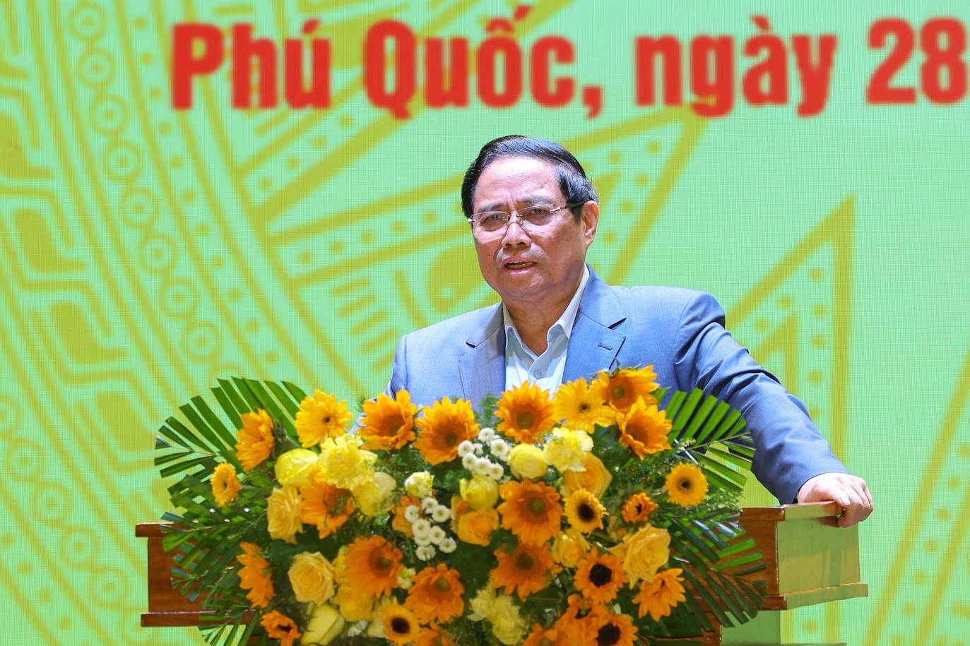 Thủ tướng: Đầu tư hạ tầng phục vụ APEC với tầm nhìn 100 năm