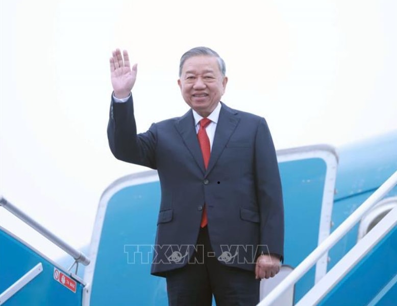 Tổng Bí thư Tô Lâm lên đường thăm cấp Nhà nước tới Lào - ảnh 1 Hình ảnh: Tổng Bí thư Tô Lâm lên đường thăm cấp Nhà nước tới Lào số 1