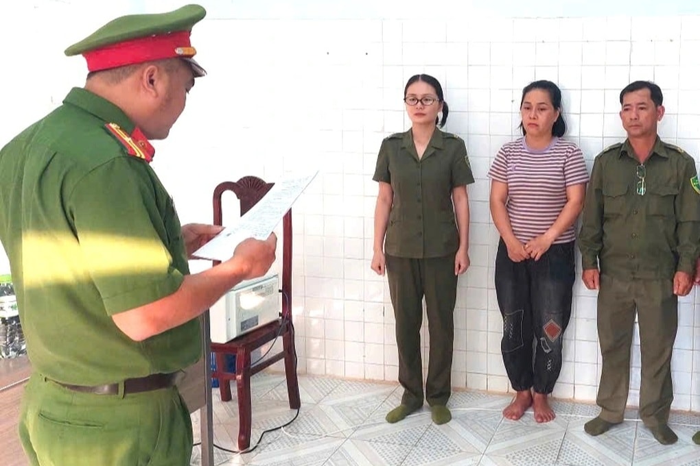 Bắt giam người phụ nữ trong nhóm cho vay lãi nặng 730%/năm ở TPHCM - 1 Bắt giam người phụ nữ trong nhóm cho vay lãi nặng 730%/năm ở TPHCM - 1