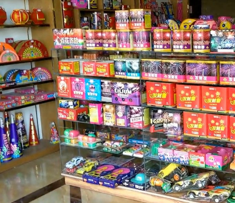 中国の花火店のイメージ図。写真:YouTube