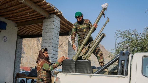 Chiến sự Trung Đông: Afghanistan - Pakistan cũng đang bên 'bờ vực chiến tranh'