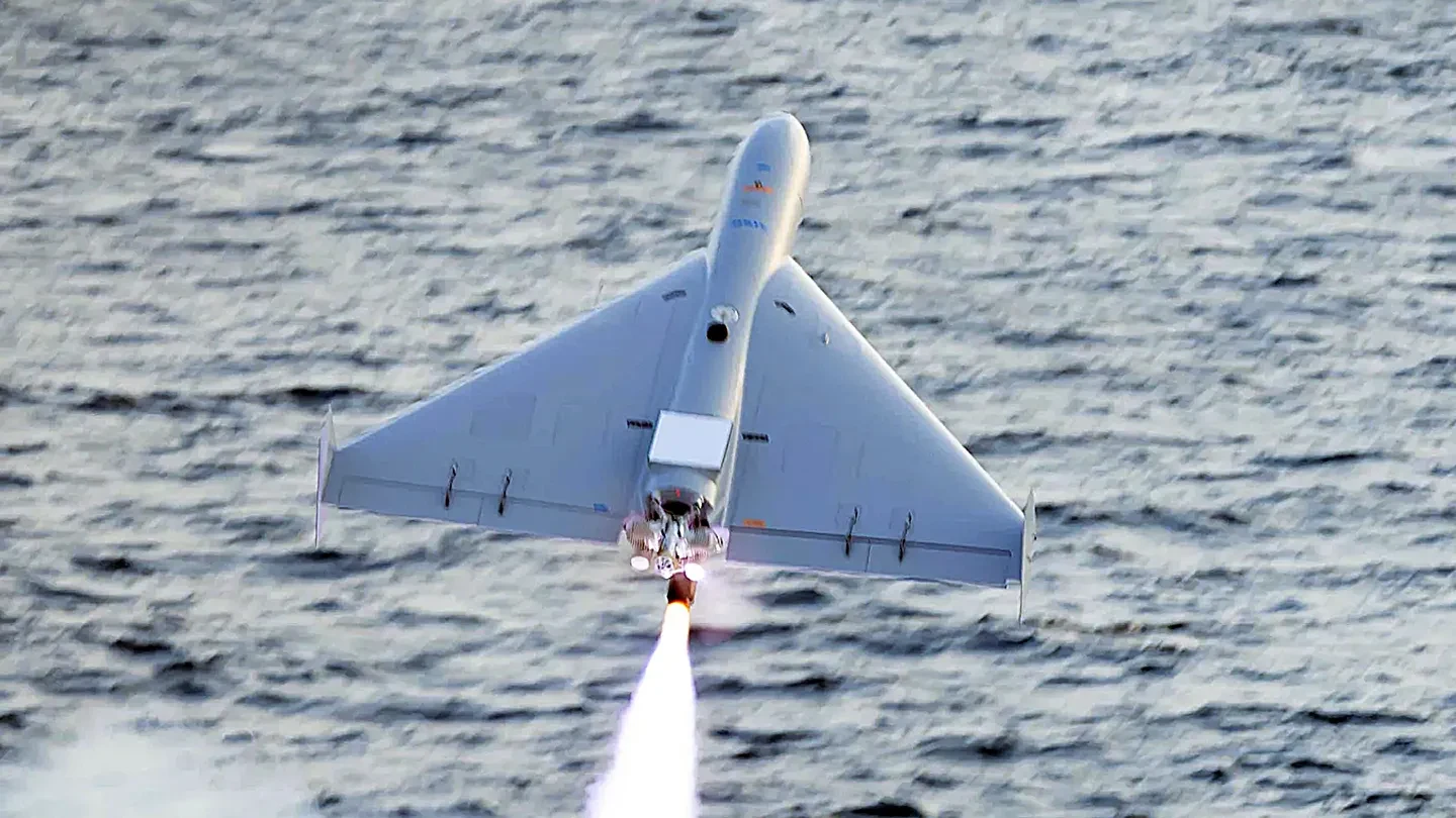lucas-kamikaze-drone-lcs-launch-persian-gulf-copy.jpg.webp