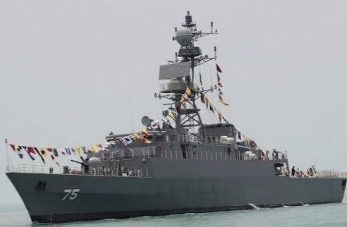 Mỹ đánh chìm tàu ​​chiến Iran, hàng trăm thủy thủ thiệt mạng và mất tích