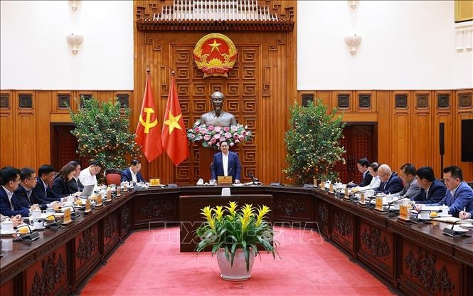 Sử dụng Quỹ bình ổn giá xăng dầu từ 10/3, đề xuất giảm thuế môi trường về 0% - ảnh 1 Hình ảnh: Sử dụng Quỹ bình ổn giá xăng dầu từ 10/3, đề xuất giảm thuế môi trường về 0% số 1