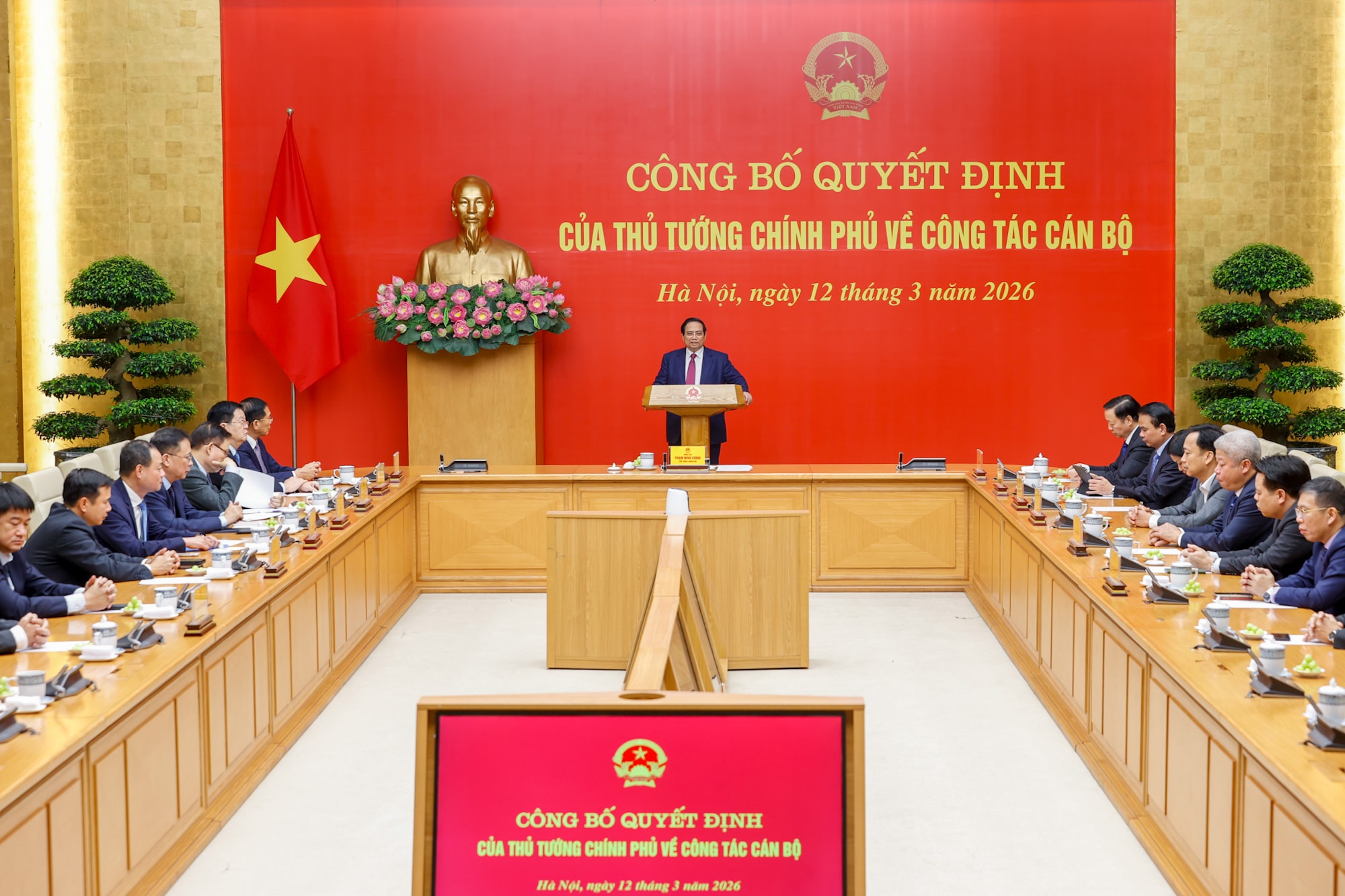 Trao quyết định bổ nhiệm Chủ tịch Viện Hàn lâm Khoa học và Công nghệ Việt Nam - ảnh 3 Hình ảnh: Trao quyết định bổ nhiệm Chủ tịch Viện Hàn lâm Khoa học và Công nghệ Việt Nam số 3