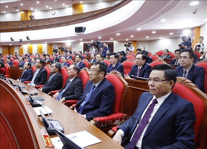 Bế mạc Hội nghị Trung ương 2 khóa XIV, thống nhất cao nhiều vấn đề lớn - ảnh 6 Hình ảnh: Bế mạc Hội nghị Trung ương 2 khóa XIV, thống nhất cao nhiều vấn đề lớn số 6