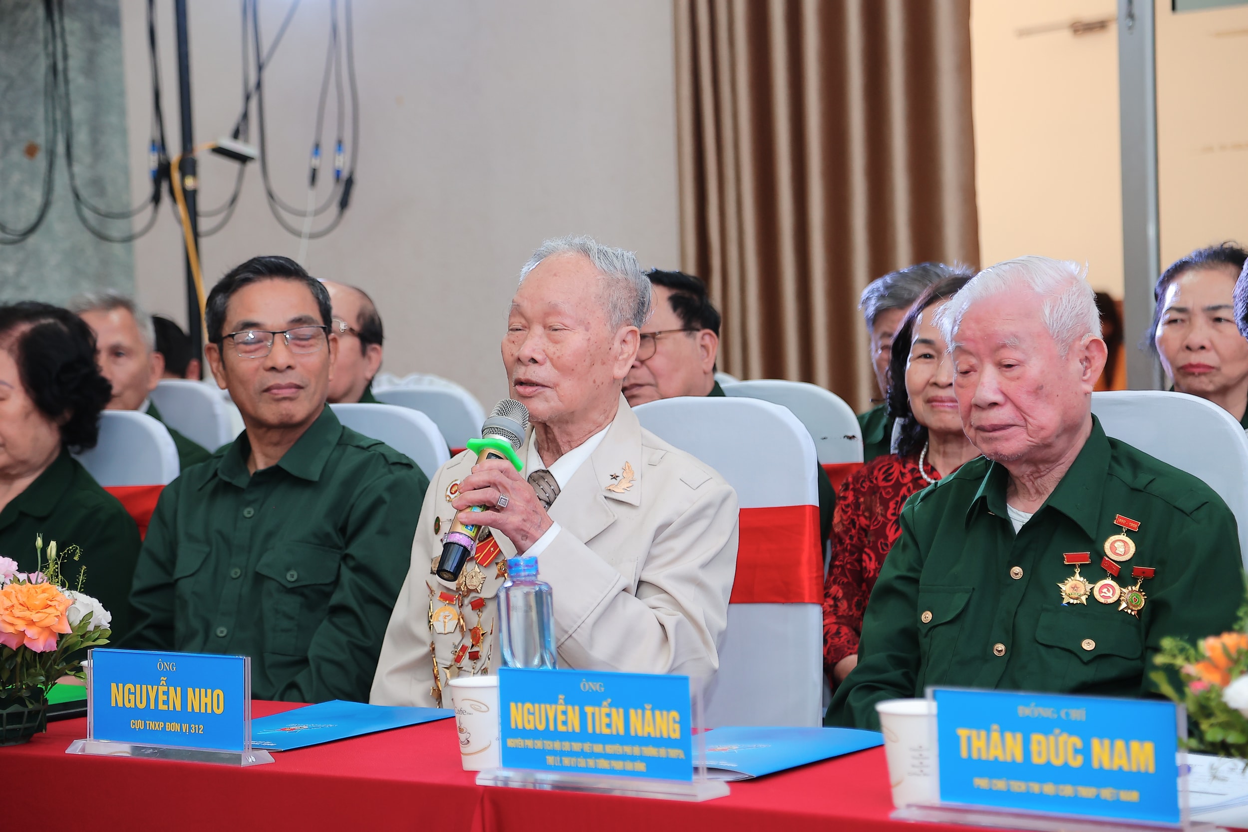 Ông Nguyễn Nho (92 tuổi), cựu TNXP Đại đội 312 chia sẻ câu chuyện xúc động, đó là khoảnh khắc lịch sử khi được gặp Bác Hồ giữa rừng núi Nà Tu cách đây 75 năm.