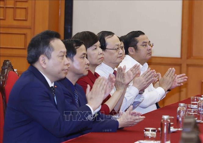 Hình ảnh: Tổng Bí thư Tô Lâm chủ trì Lễ trao tặng Huân chương Quân công và Huy hiệu Đảng số 7