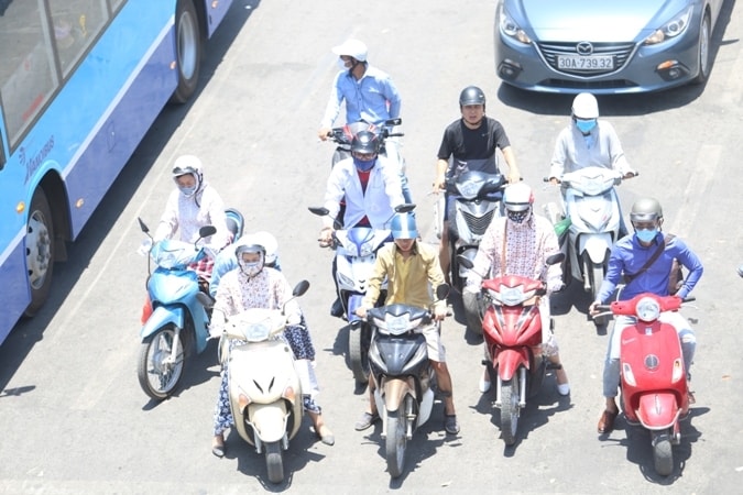 Dự báo thời tiết ngày 2/4: TP HCM gia tăng nắng nóng, có nơi trên 36 độ