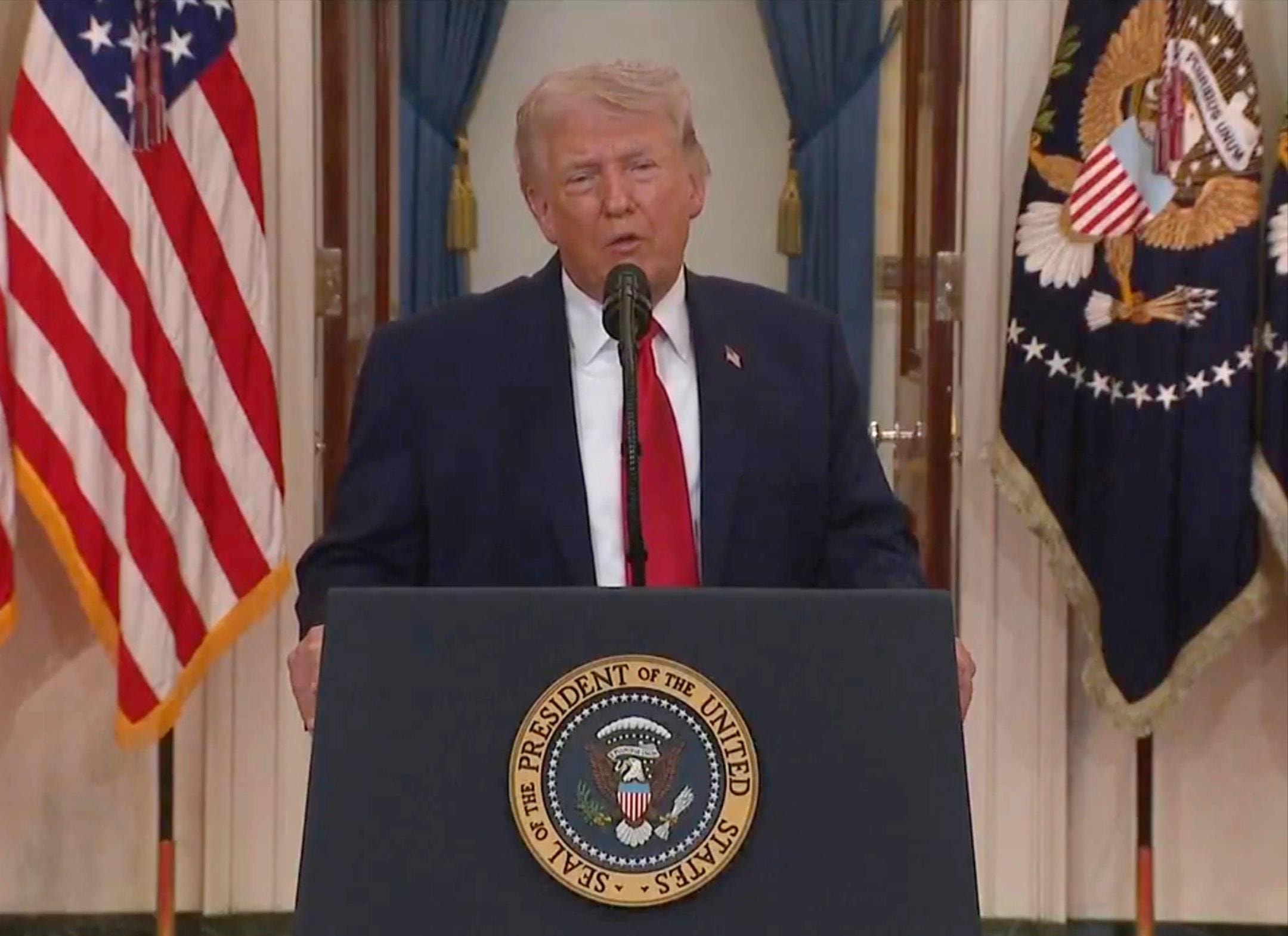 Tổng thống Mỹ dọa đưa Iran trở lại 'thời kỳ đồ đá'