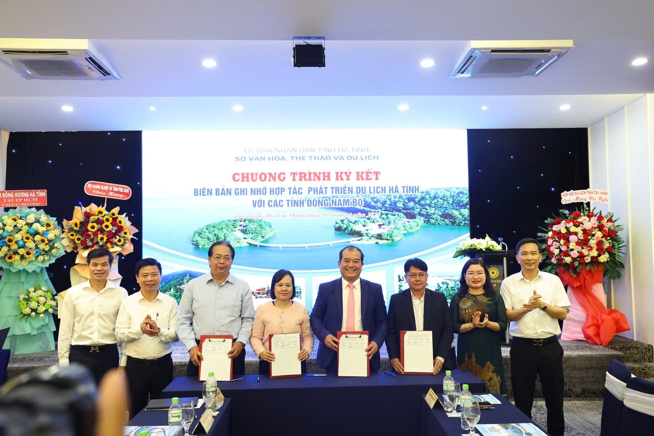 Ký kết hợp tác du lịch Hà Tĩnh – Đông Nam Bộ, mở rộng tour tuyến liên vùng