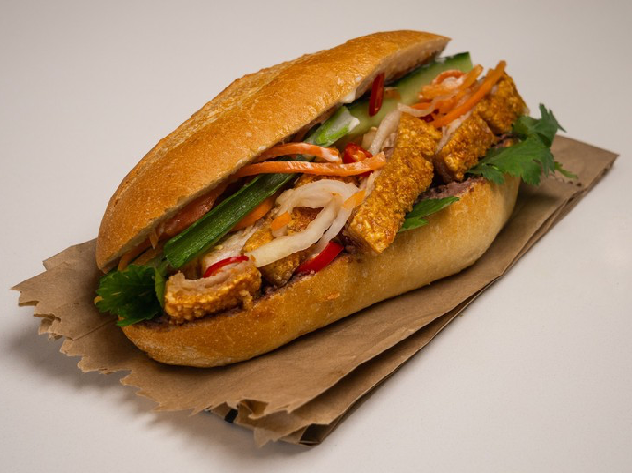 Bánh mì heo quay gây bất ngờ khi lọt top 2 món ngon Đông Nam Á